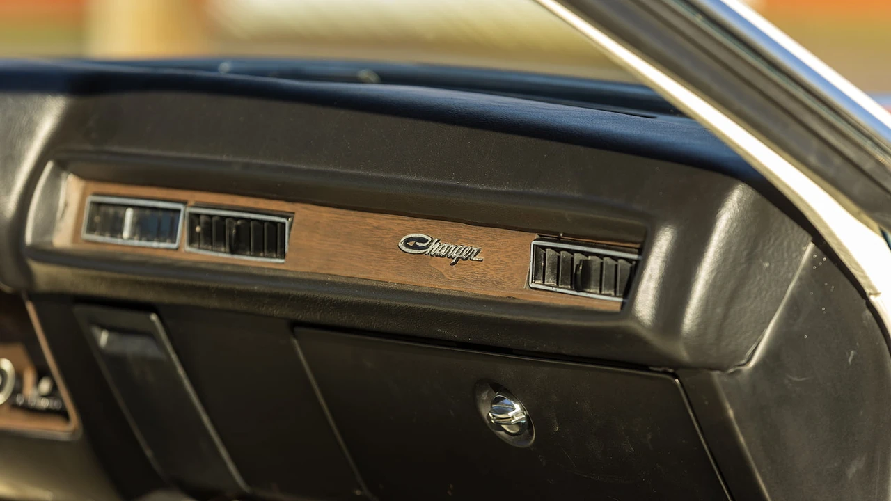 1972 Dodge Charger 3rd Gen - Image 21 of 27