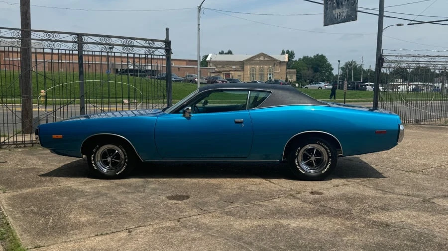 1972 Dodge Charger 3rd Gen - Image 24 of 31