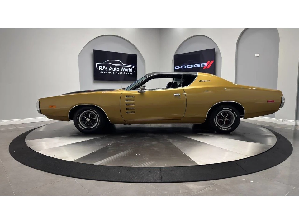 1972 Dodge Charger 3rd Gen - Image 2 of 31