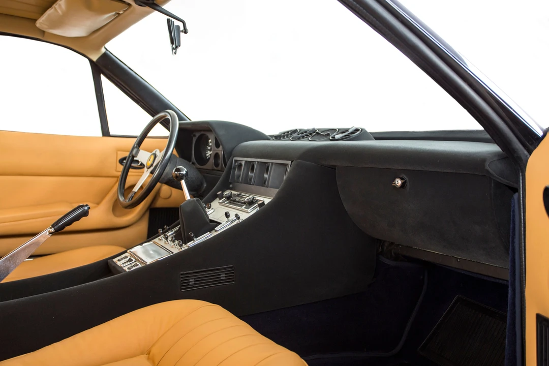 1972 Ferrari 365 GTC/4 - Image 5 of 24