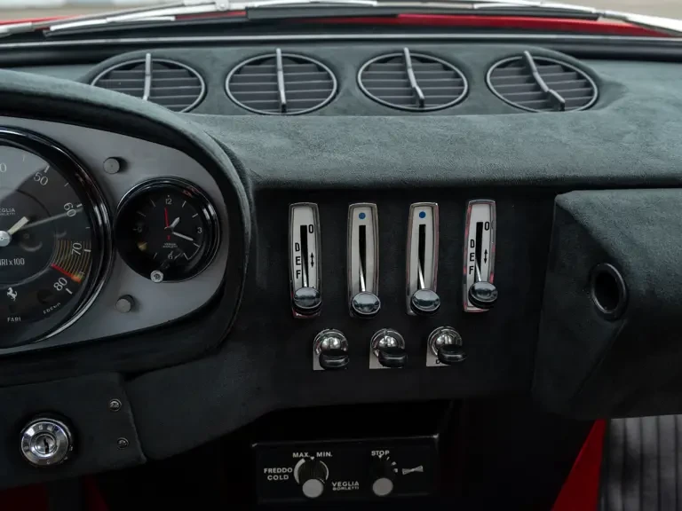 1972 Ferrari Daytona Berlinetta - Image 27 of 31