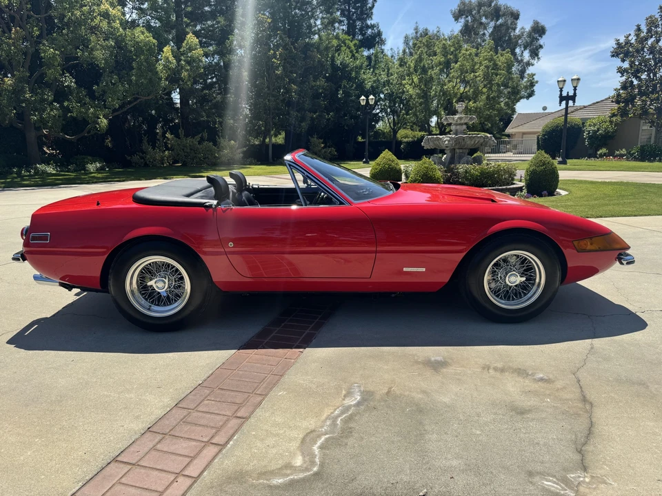 1972 Ferrari Daytona Spider - Image 17 of 31
