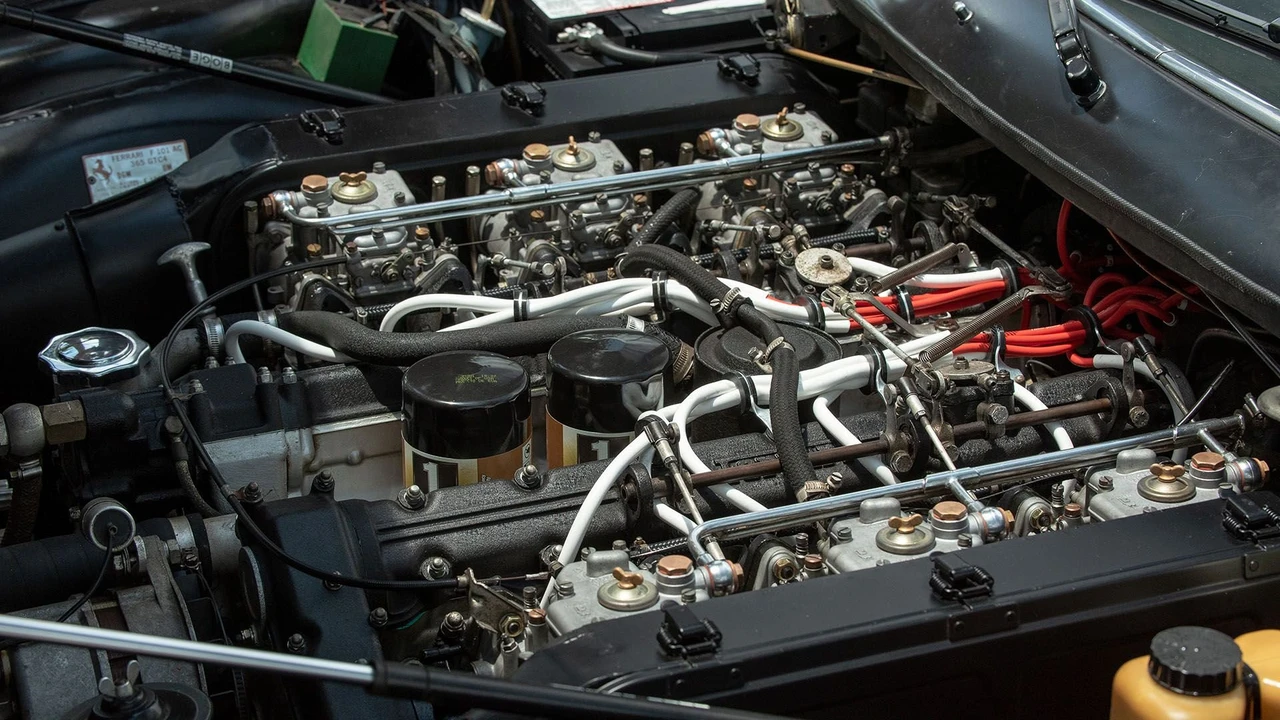 1972 Ferrari 365 GTC/4 - Image 19 of 31