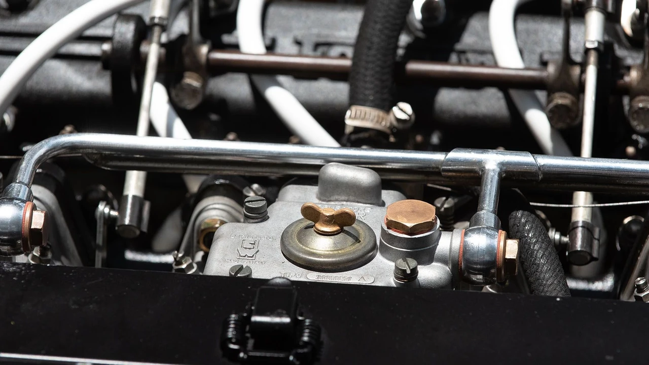 1972 Ferrari 365 GTC/4 - Image 21 of 31