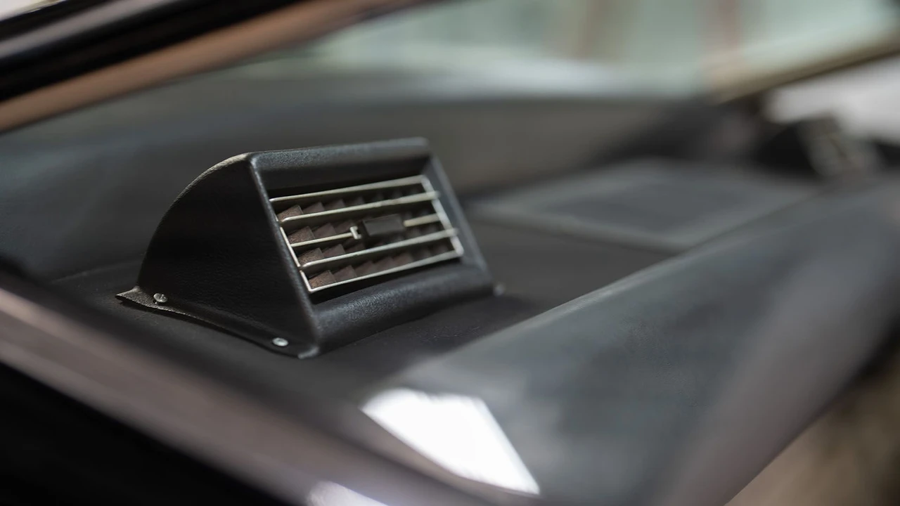 1972 Ferrari 365 GTC/4 - Image 14 of 31