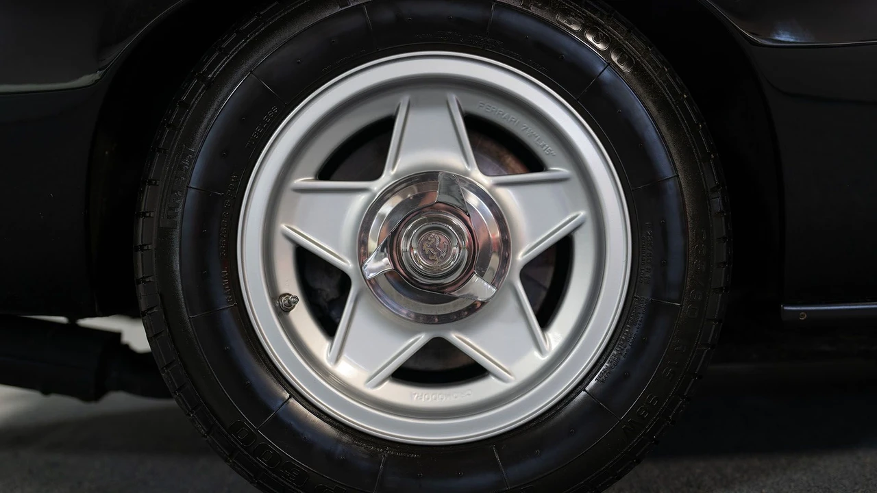 1972 Ferrari 365 GTC/4 - Image 7 of 31
