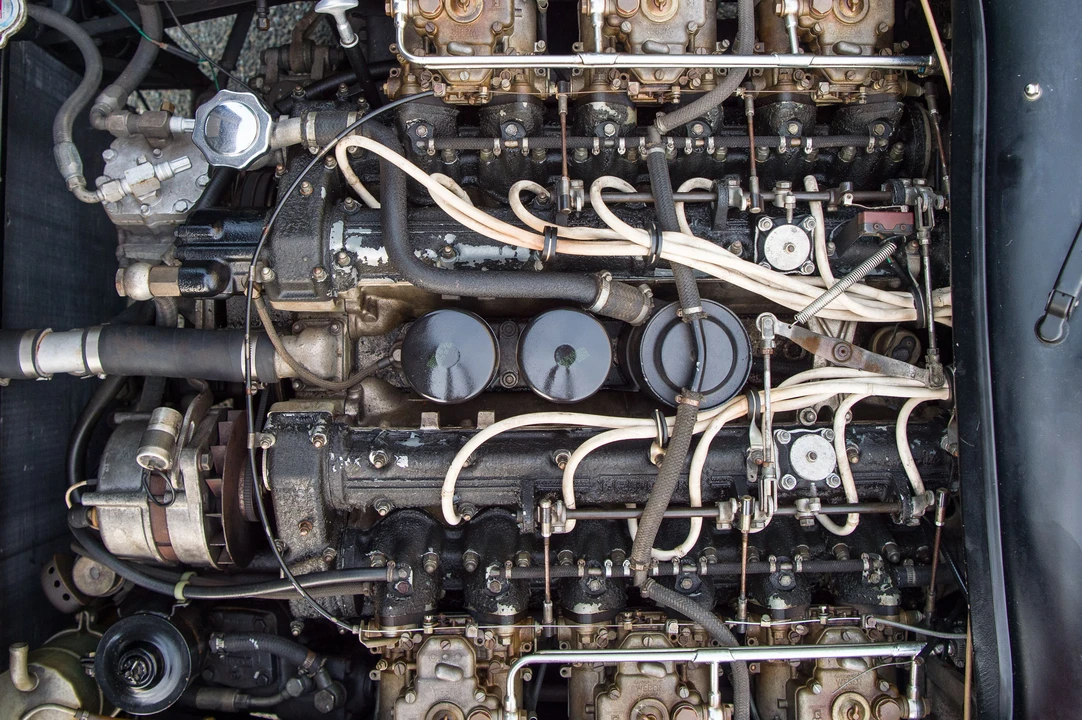 1972 Ferrari 365 GTC/4 - Image 7 of 31