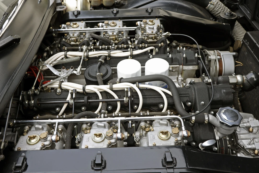 1972 Ferrari 365 GTC/4 - Image 26 of 31