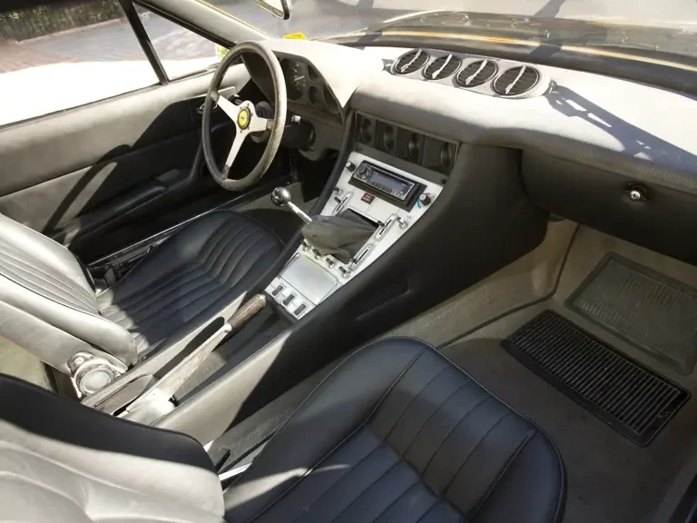 1972 Ferrari 365 GTC/4 - Image 16 of 19