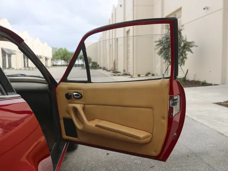 1972 Ferrari 365 GTC/4 - Image 30 of 31