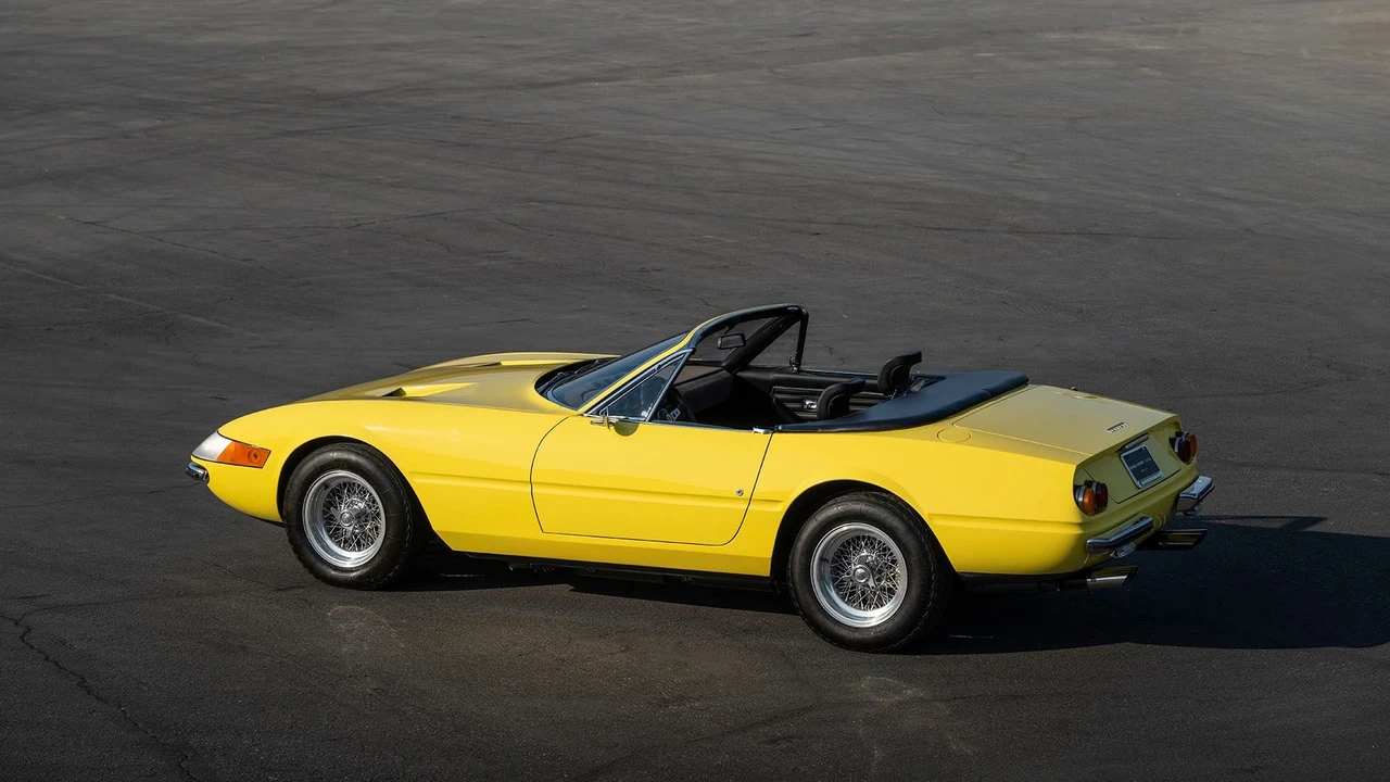 1972 Ferrari Daytona Spider - Image 15 of 31