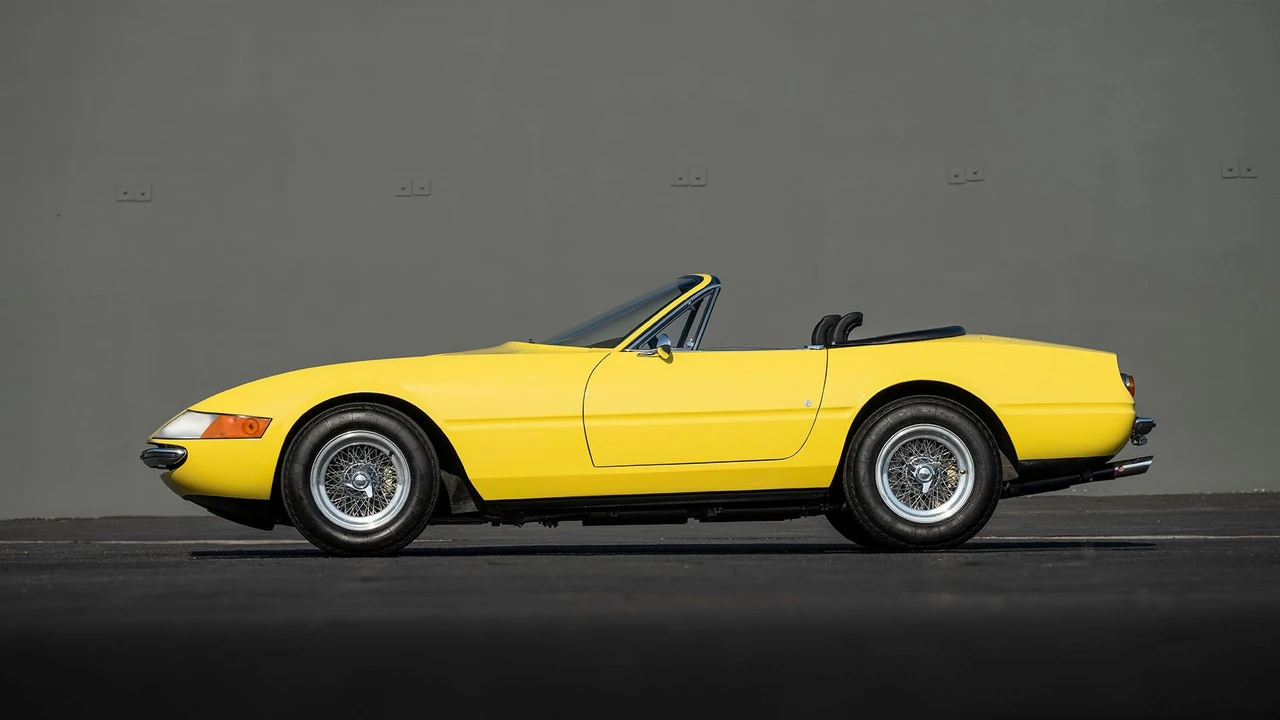 1972 Ferrari Daytona Spider - Image 2 of 31