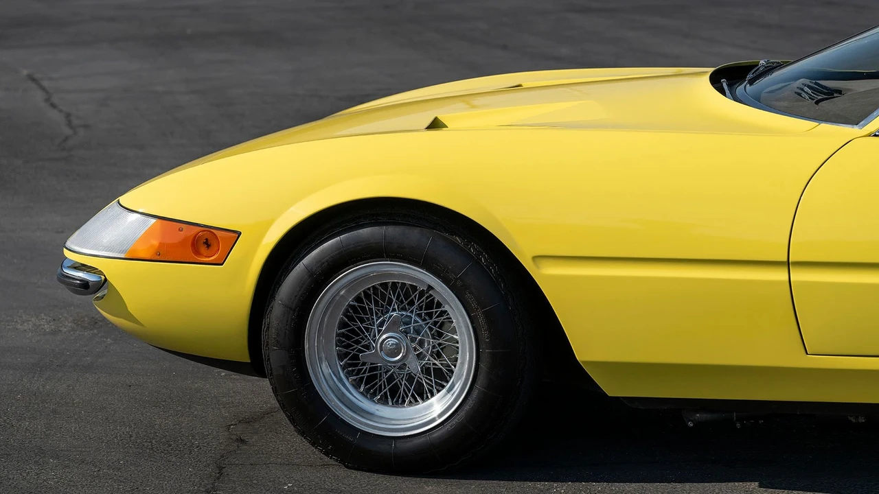 1972 Ferrari Daytona Spider - Image 27 of 31