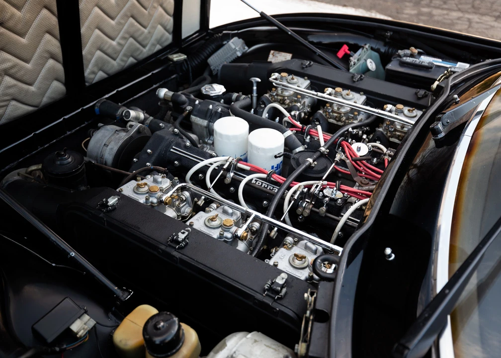 1972 Ferrari 365 GTC/4 - Image 6 of 31