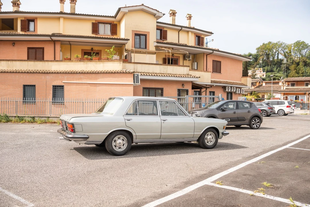 1973 Fiat 130 - Image 7 of 30