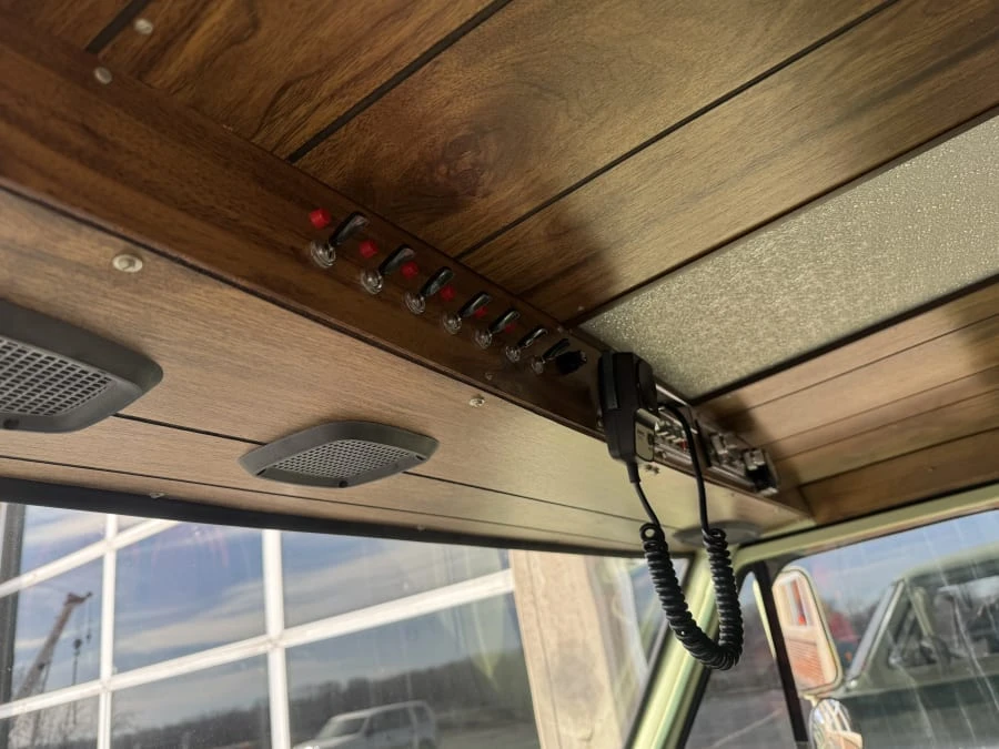 1972 Ford Econoline Van - Image 8 of 13