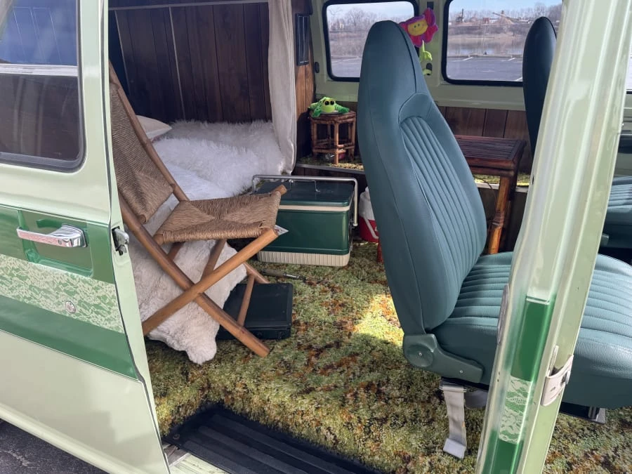 1972 Ford Econoline Van - Image 9 of 13