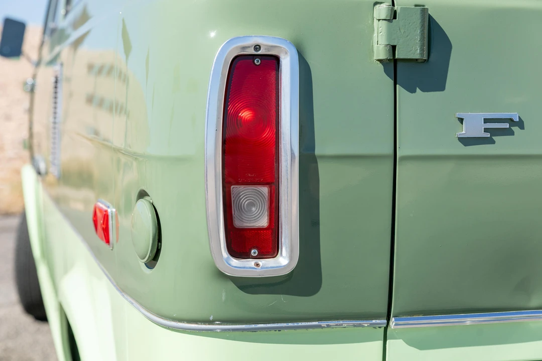 1972 Ford Econoline Van - Image 24 of 31
