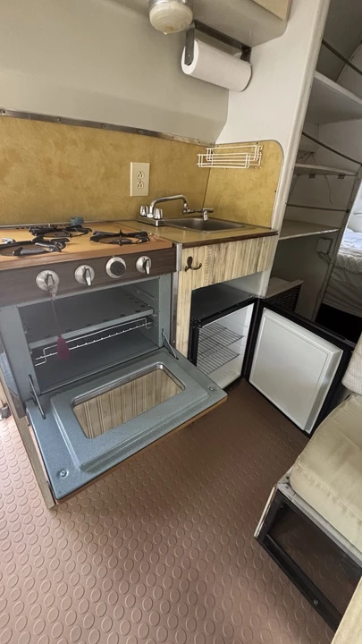 1972 Ford Econoline Van - Image 19 of 25