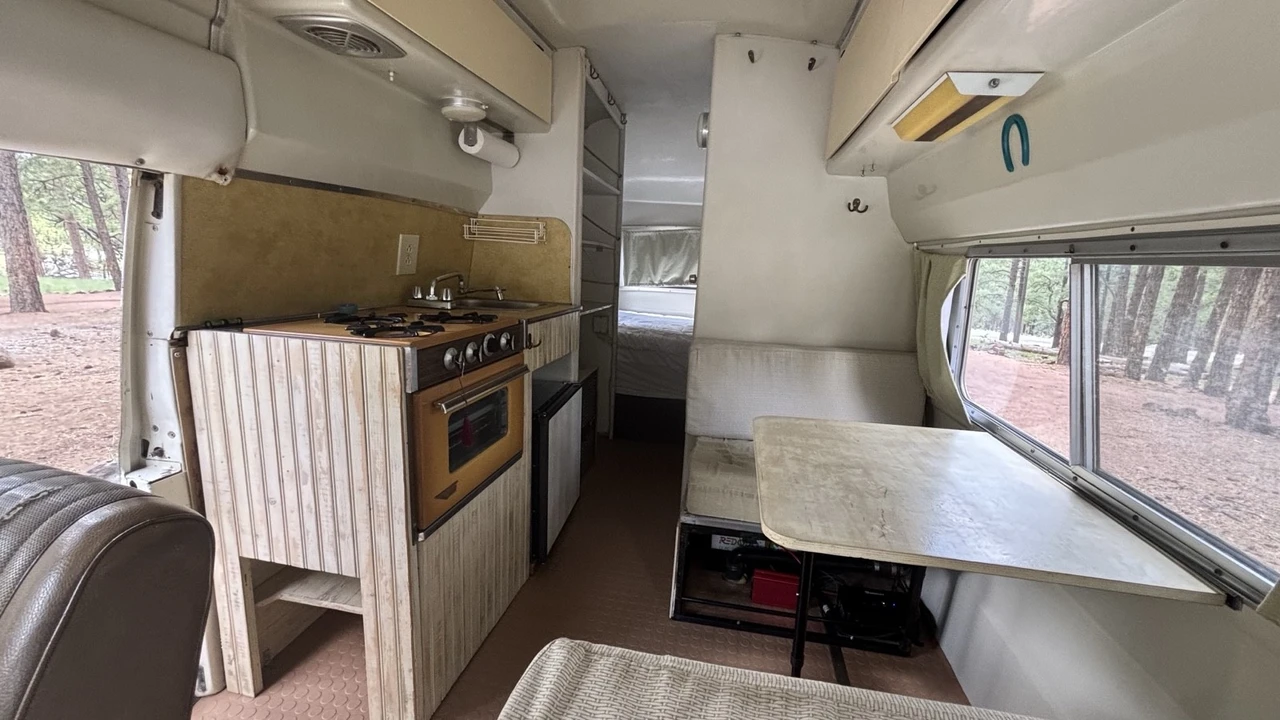 1972 Ford Econoline Van - Image 18 of 25