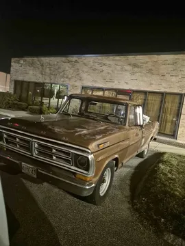 1972 Ford F-250 HD Long Bed