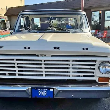 1972 Ford F100 Sport Custom Long Bed