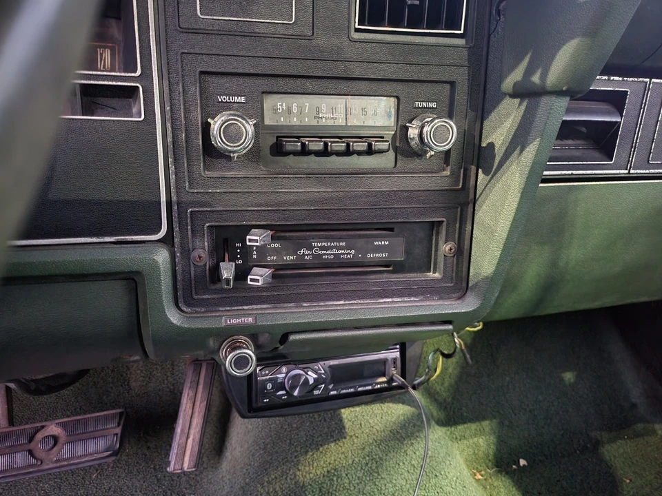 1972 Ford Galaxie 4th Gen - Image 25 of 29