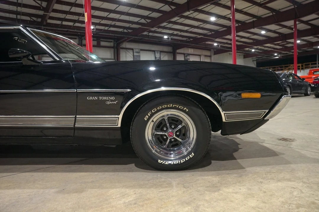 1972 Ford Torino 3rd-4th Gen - Image 11 of 12