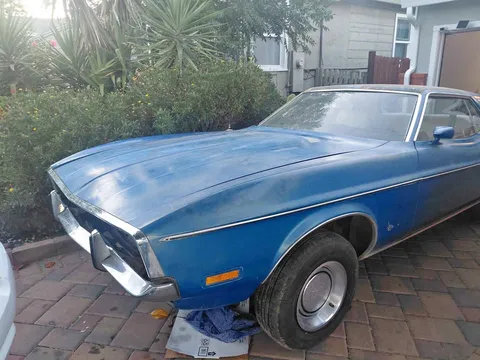 1972 Ford Mustang Coupe 2D