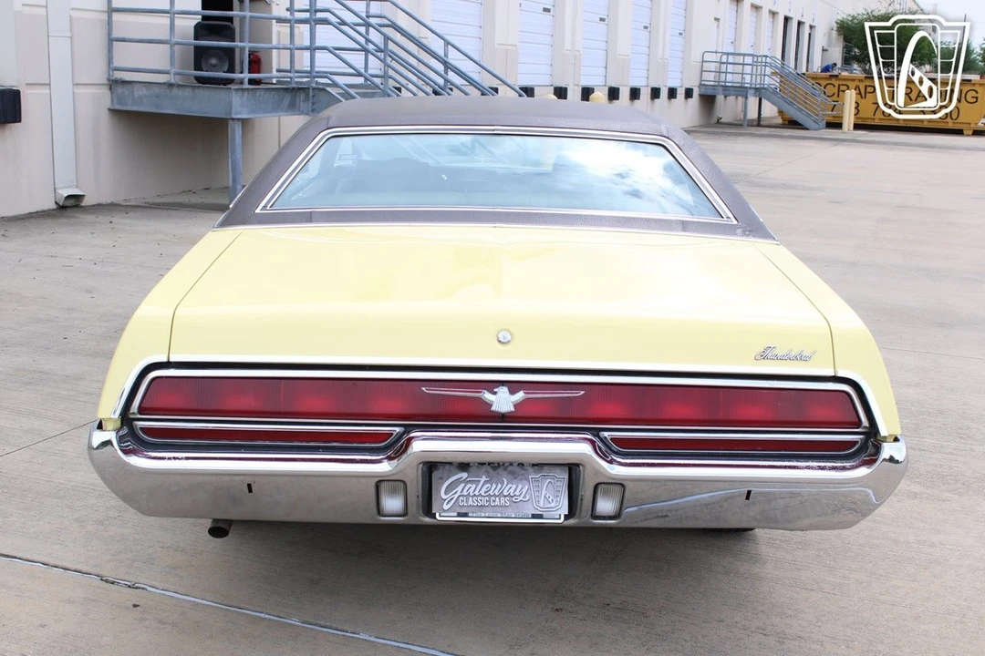1972 Ford Thunderbird 6th Gen - Image 10 of 12