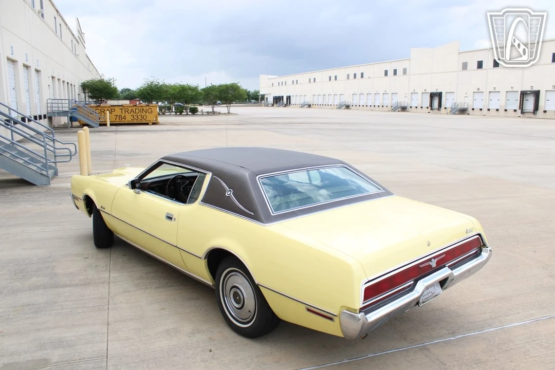 1972 Ford Thunderbird 6th Gen - Image 6 of 12