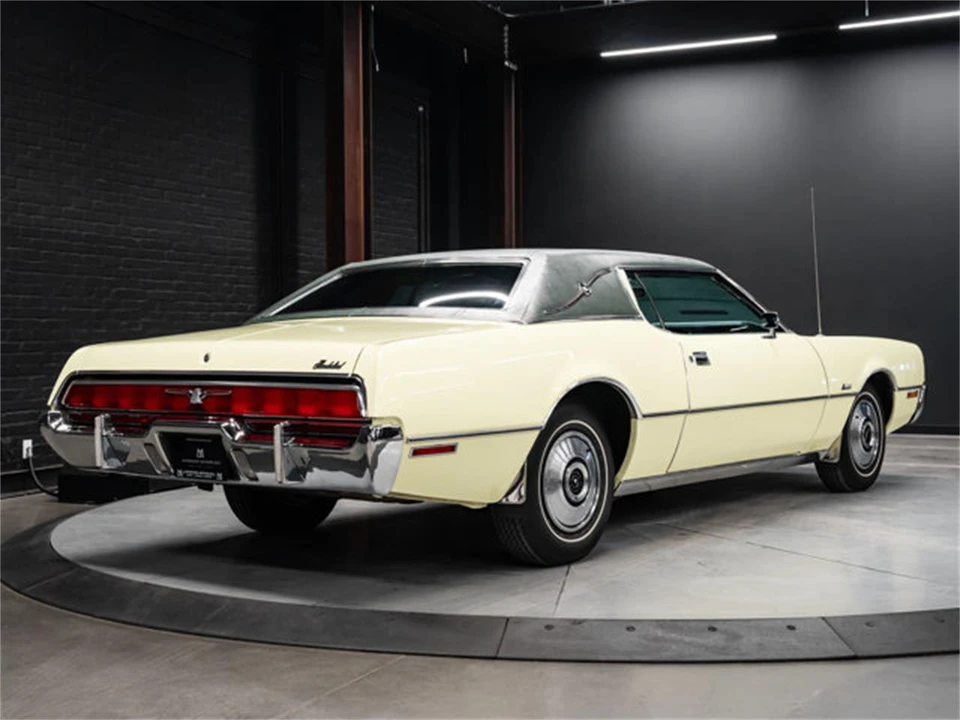 1972 Ford Thunderbird 6th Gen - Image 11 of 31