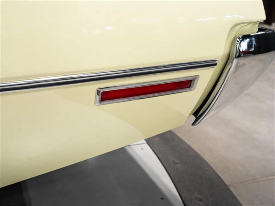 1972 Ford Thunderbird 6th Gen - Image 21 of 31