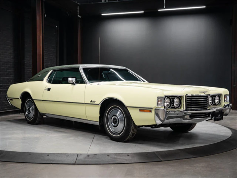 1972 Ford Thunderbird 6th Gen - Image 2 of 31