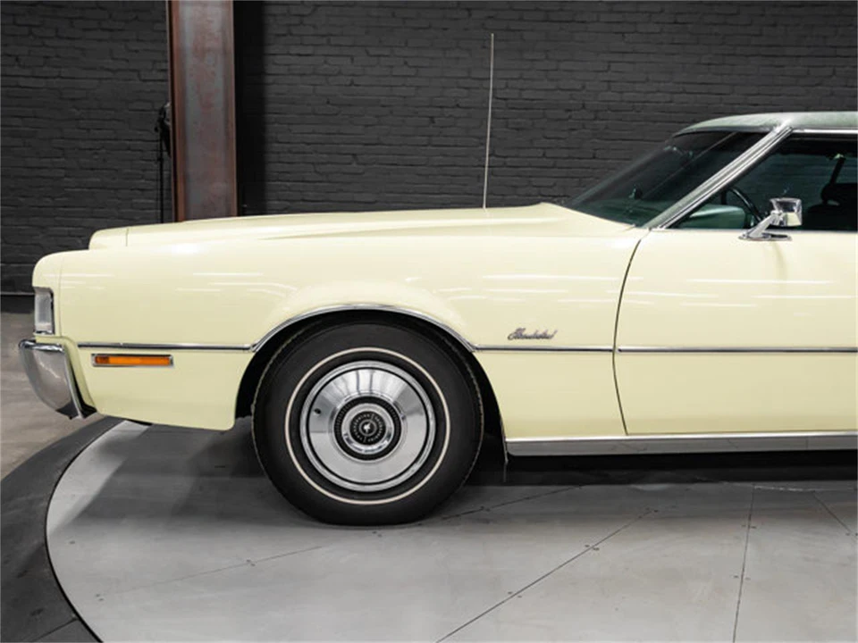 1972 Ford Thunderbird 6th Gen - Image 13 of 31