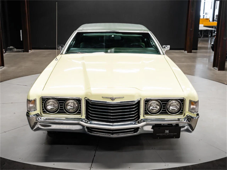 1972 Ford Thunderbird 6th Gen - Image 29 of 31