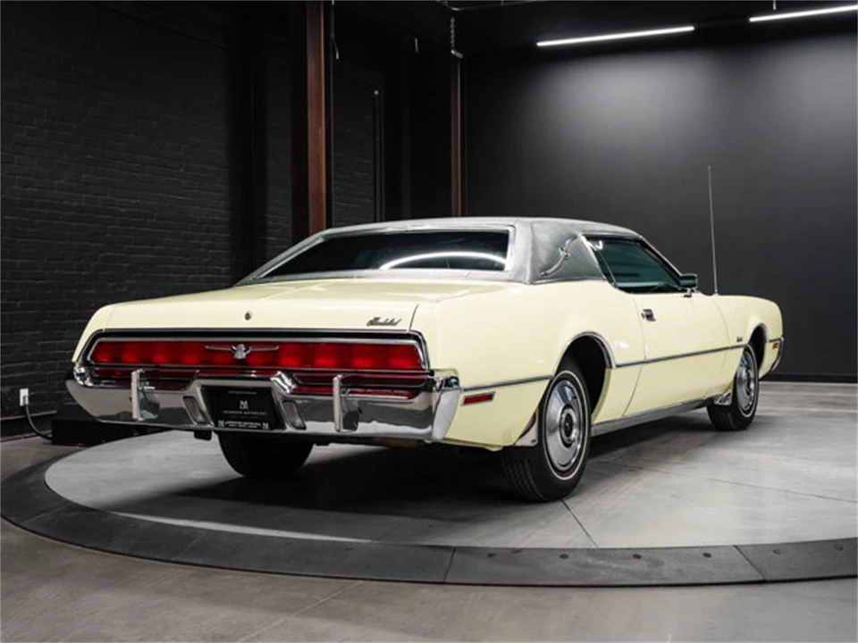 1972 Ford Thunderbird 6th Gen - Image 10 of 31