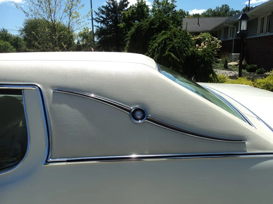 1972 Ford Thunderbird 6th Gen - Image 3 of 11