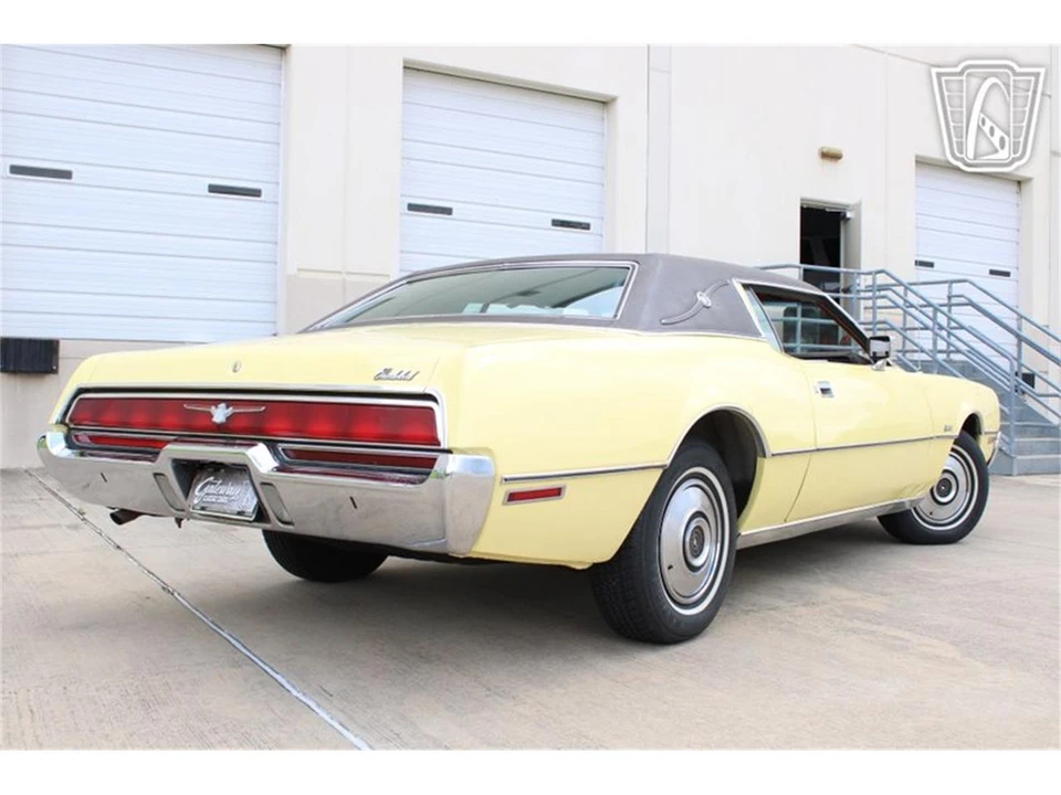 1972 Ford Thunderbird 6th Gen - Image 13 of 31