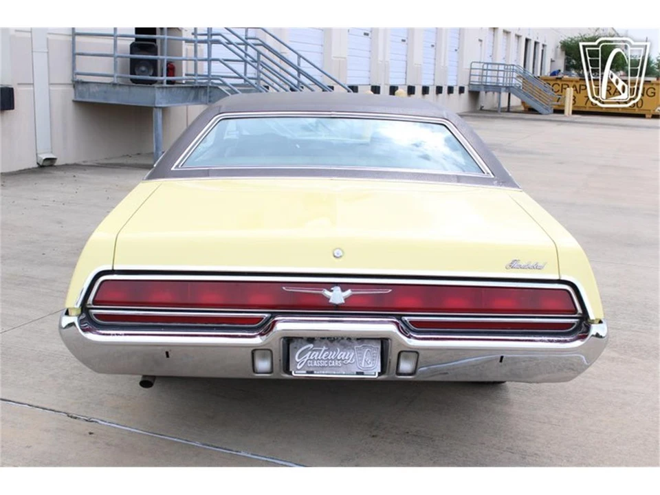 1972 Ford Thunderbird 6th Gen - Image 9 of 31