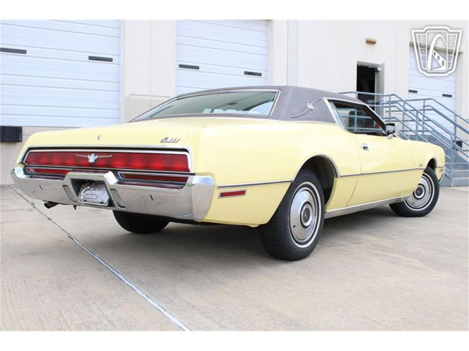 1972 Ford Thunderbird 6th Gen - Image 14 of 31