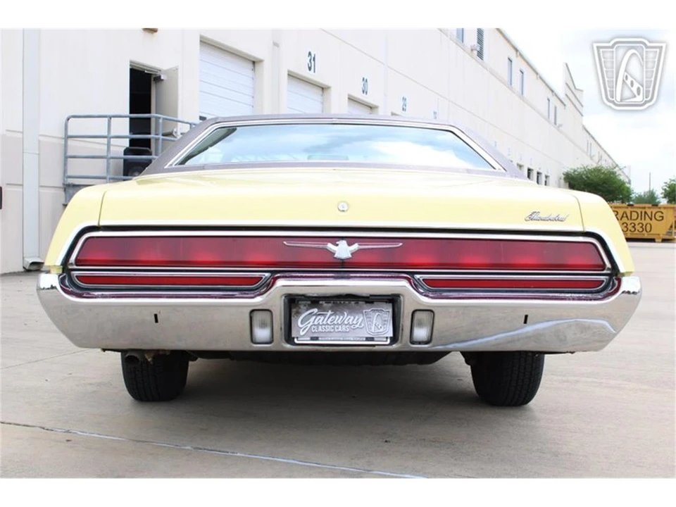 1972 Ford Thunderbird 6th Gen - Image 10 of 31