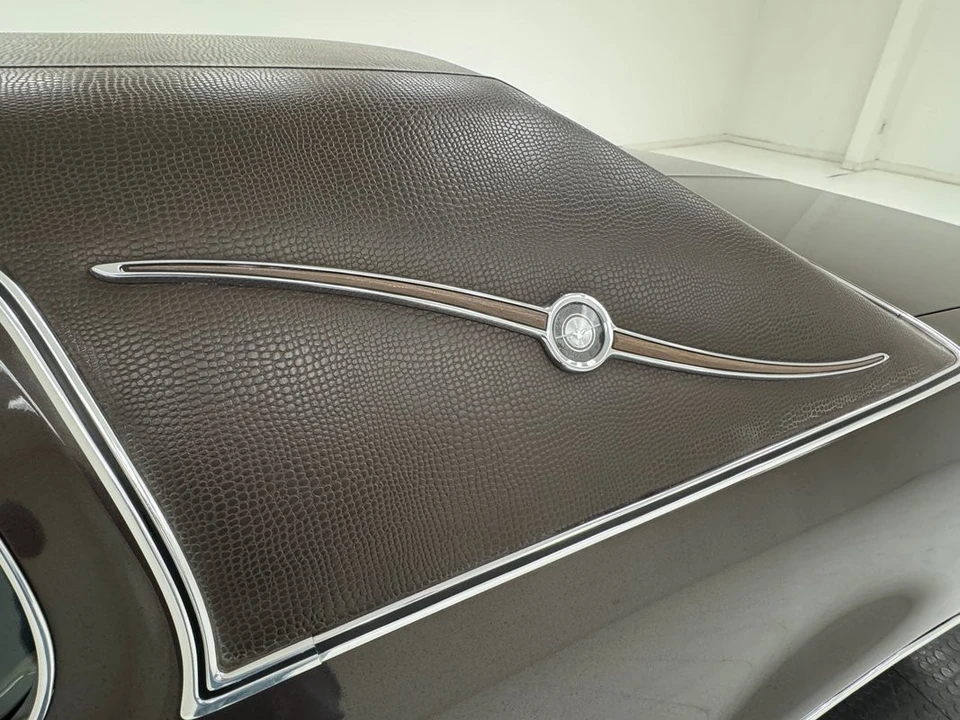 1972 Ford Thunderbird 6th Gen - Image 18 of 21