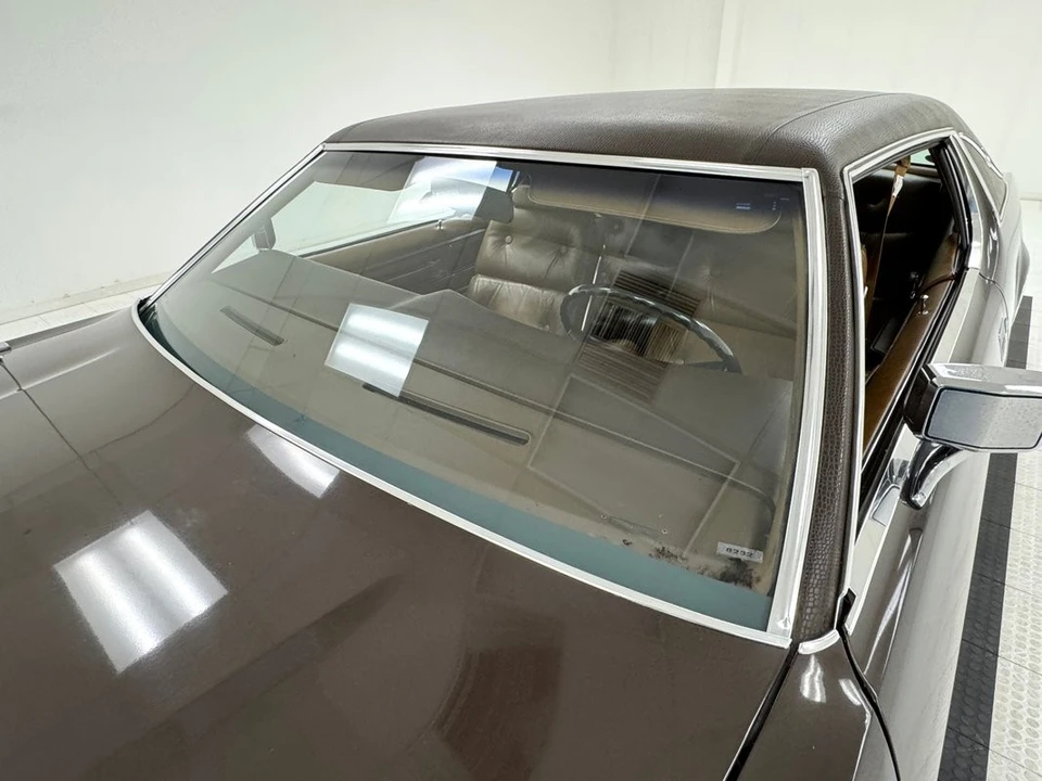 1972 Ford Thunderbird 6th Gen - Image 14 of 21