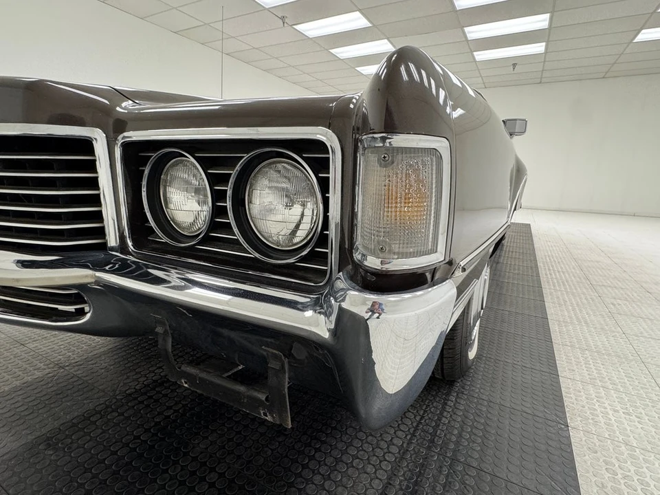 1972 Ford Thunderbird 6th Gen - Image 11 of 21