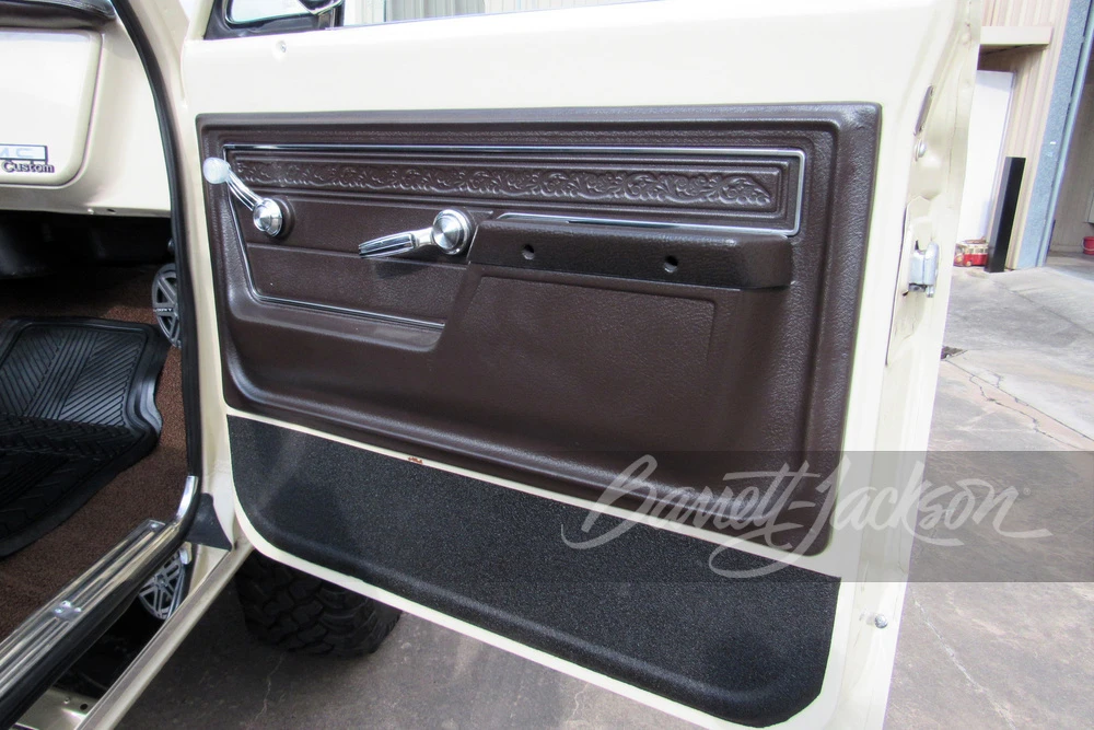1972 GMC Jimmy 1st Gen - Image 8 of 15