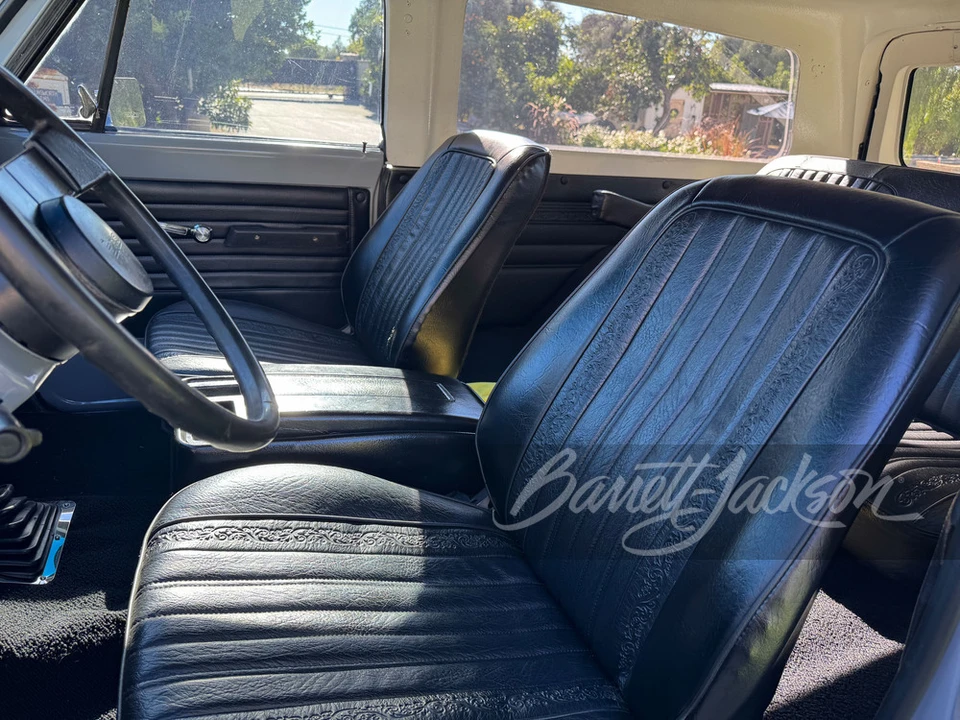1972 GMC Jimmy 1st Gen - Image 12 of 13