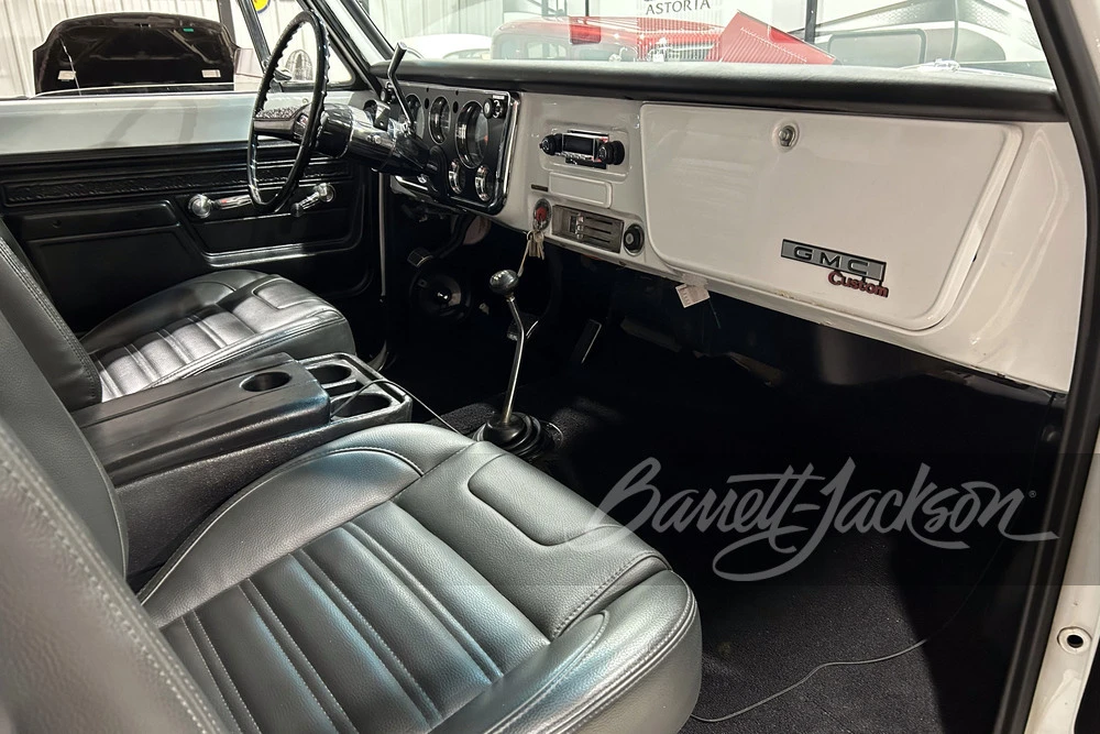 1972 GMC Jimmy 1st Gen - Image 8 of 21