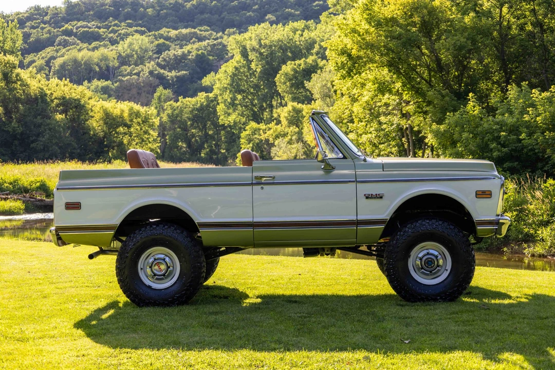 1972 GMC Jimmy 1st Gen - Image 11 of 31