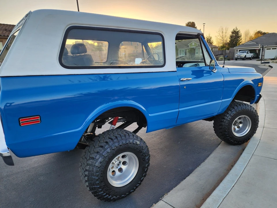 1972 GMC Jimmy 1st Gen - Image 10 of 31